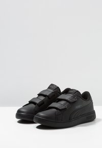 Puma Sneakers - black