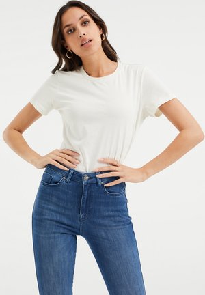 WE Fashion T-shirt - bas - off-white