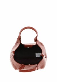 Borsa in pelle di colore terracotta morbido, caratterizzata da un esterno testurizzato, un interno spazioso e una chiusura a scatto magnetico.