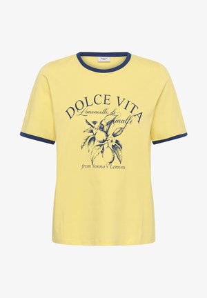 T-shirt jaune à manches courtes avec bordure marine et texte marine "Dolce Vita Limoncello di Amalfi" ainsi qu'une illustration de branche de citron sur le devant.