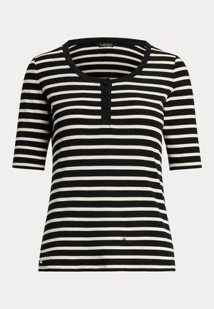 T-shirt rayé noir et blanc avec un col rond, des manches courtes et un détail de bouton à l'avant. Fabriqué en tissu tricoté doux.