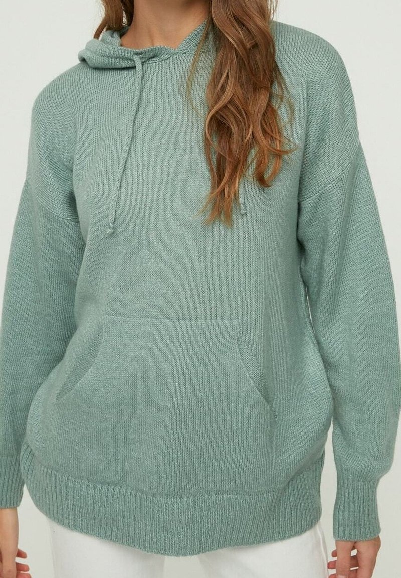 Trendyol Jersey con capucha - green