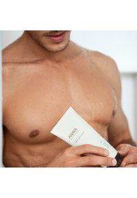 Immagine in miniatura 10