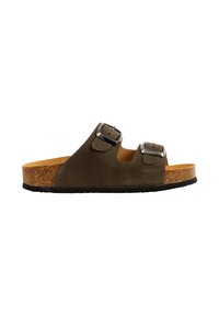 Sandale en daim marron avec deux boucles argentées réglables, semelle intérieure en liège et semelle extérieure en caoutchouc noir, vue de côté.