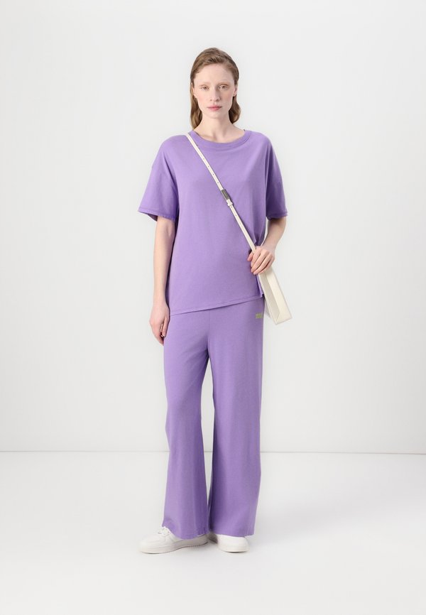 PYMAZ - Basic T-shirt - mauve vintage2