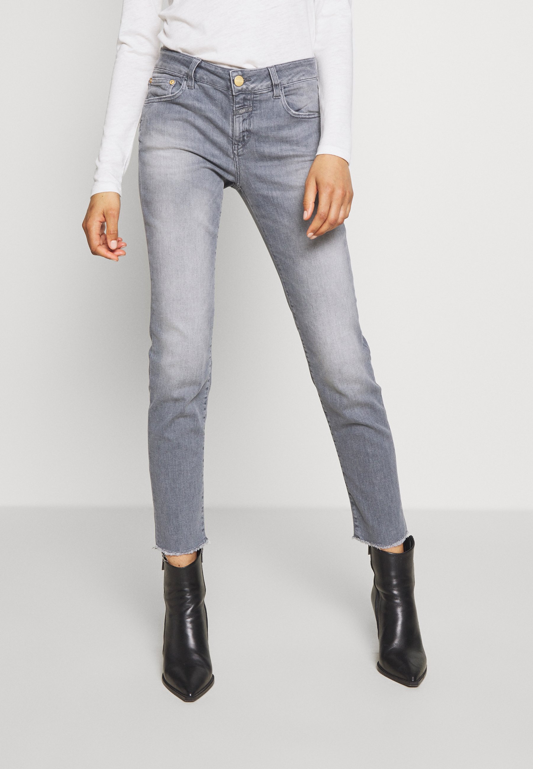 closed slim fit mid waist