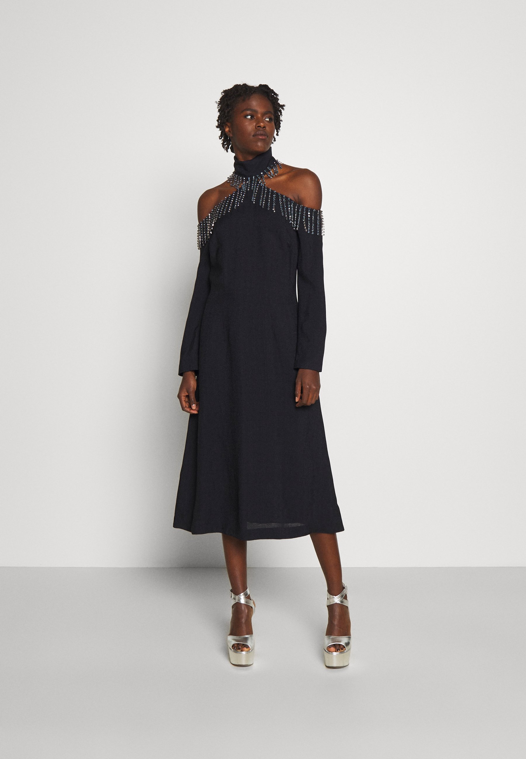 Damen CUPCHAIN CUT OUT SHOULDER DRESS - Cocktailkleid/festliches Kleid Damen CUPCHAIN CUT OUT SHOULDER DRESS - Cocktailkleid/festliches Kleid
