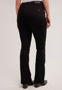 Big Star ADELA  - Bootcut-teksad - schwarz