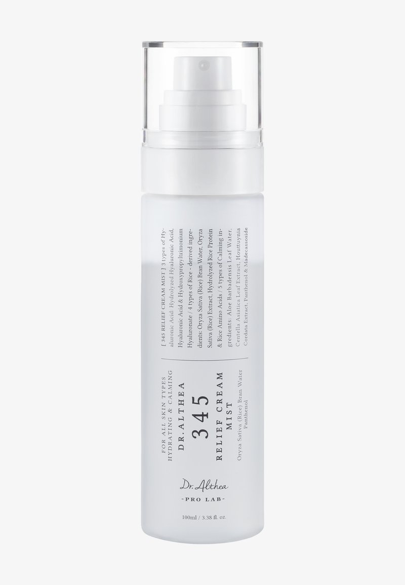 Botella de spray blanca etiquetada como Dr. Althea 345 Cream Mist para alivio, 100 ml, para hidratar y calmar todo tipo de piel.