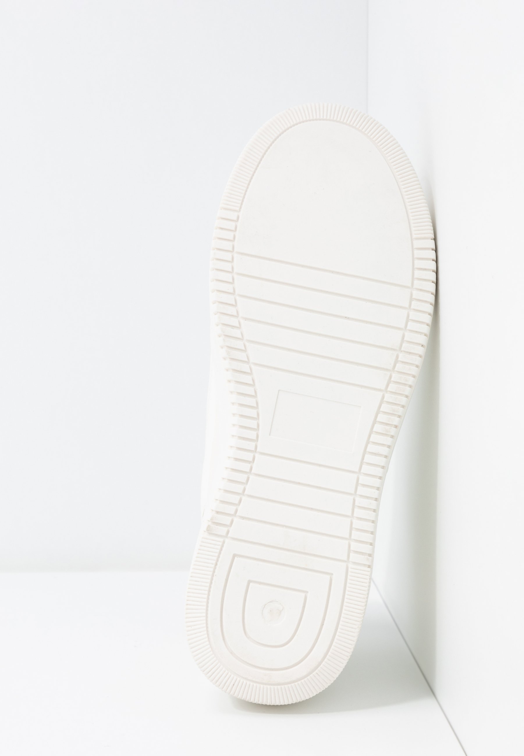 Call it Spring BINDRA Høye joggesko white Zalando.no Call it Spring BINDRA Høye joggesko white Zalando.no
