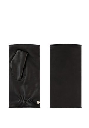 Schwarze fingerlose Lederhandschuhe, vorne und hinten gezeigt, mit einem kleinen metallischen Totenkopf-Detail am vorderen Manschettenbereich.