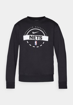 Must musta, mis on valmistatud puuvillasegistusest, funktsioonid ümmargune kaelus, pikad varrukad ja NBA Brooklyn Netsi graafika rinnal koos Nike logoga.