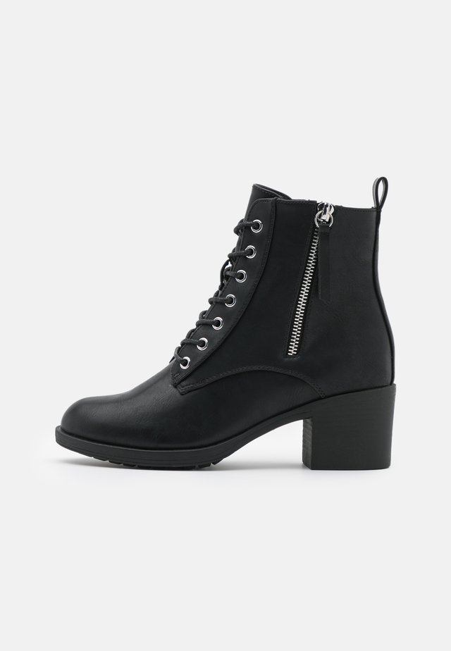 Schnürstiefelette - black