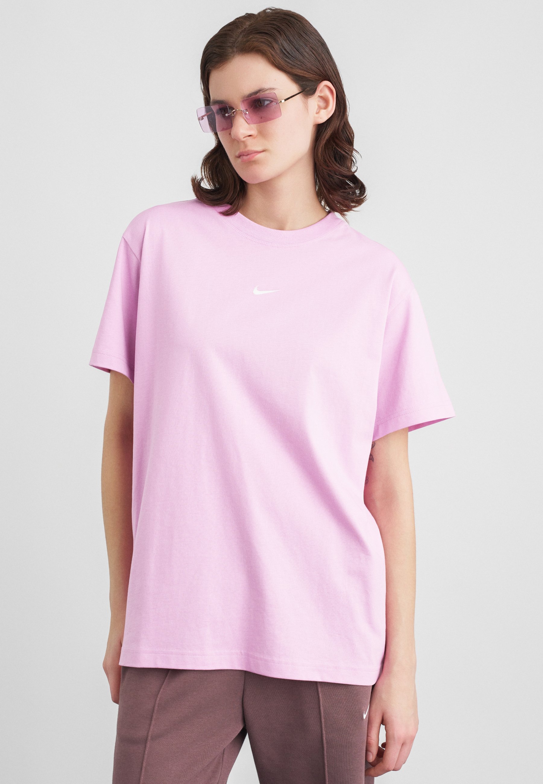 light purple nike shirt women's