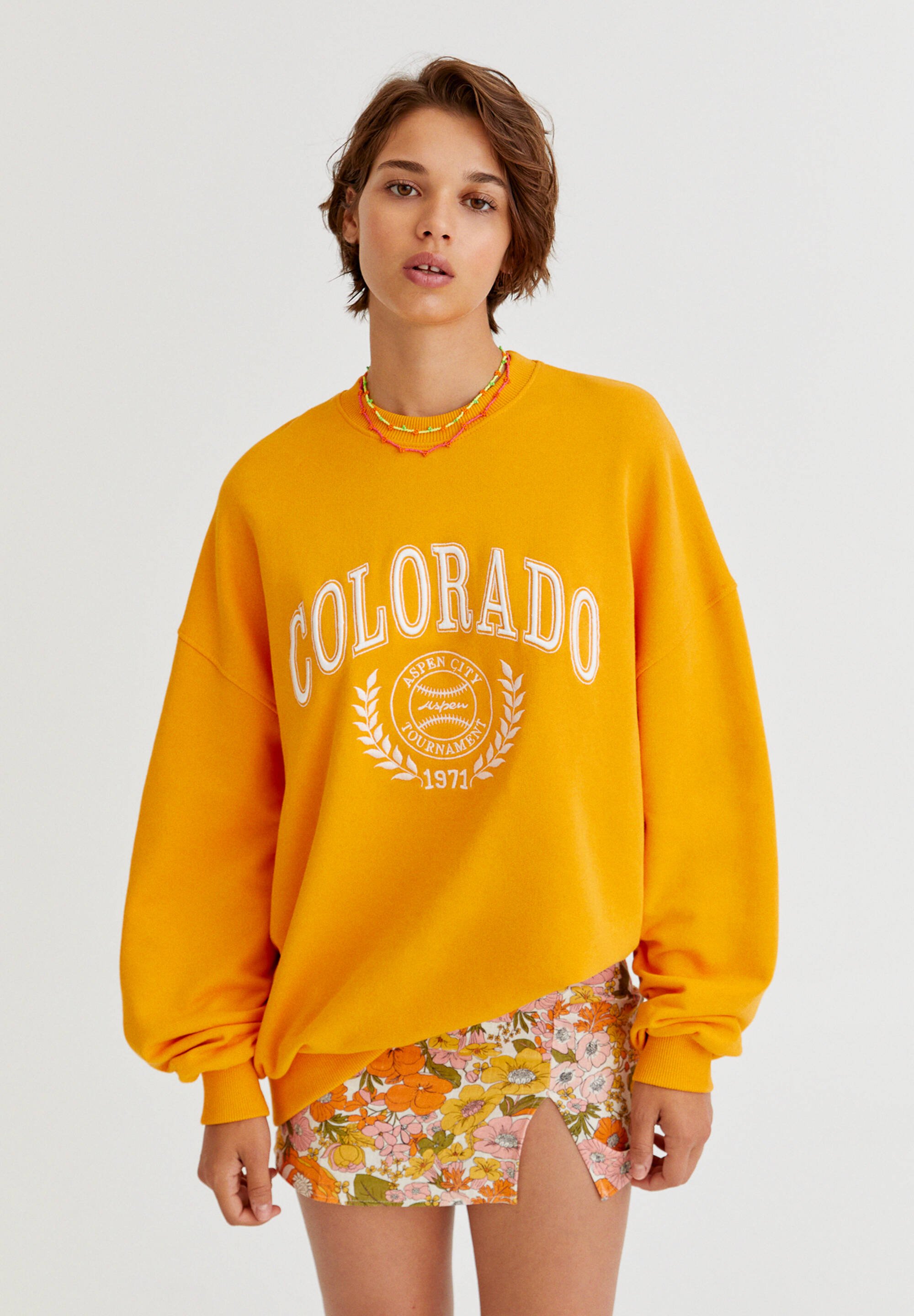 pull and bear orange sweatshirt