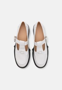 COACH LIV MARY JANE - Apavi ar platformu un papēžiem - optic white