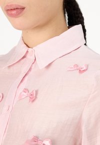 Sister Jane BERTIE SHIRT - Bluza z gumbi - pink