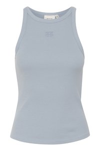 Hea sinine ilma varrukateta ribakujuline tank top, millel on ümmargune dekoltee ja väike logo tikand keskel. Sile tekstuur, tihe siluett.