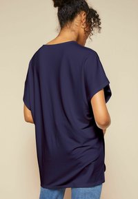 Friends Like These Paprasti marškinėliai - navy blue