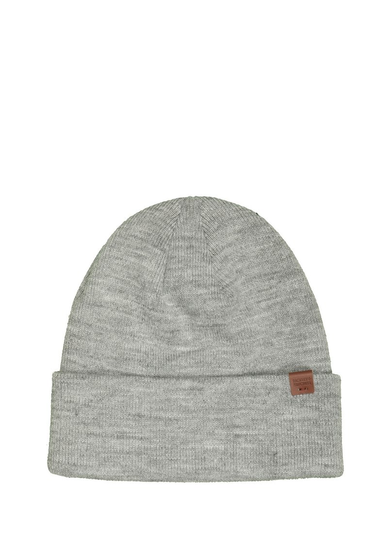 Grijze gebreide beanie met een omgeslagen rand, voorzien van een bruin leren label aan de zijkant. Zachte textuur en eenvoudig ontwerp, geschikt voor casual draagstijl.