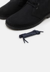 Thumbnail Image 6