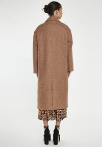 Glamorous LAPEL COLLAR MIDI - Mantel - rust brown