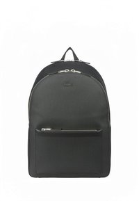 Fekete hátizsák strukturált, szintetikus külsővel, lekerekített formával, dupla cipzáros záródással és elülső cipzáras zsebbel. Állítható pántokkal rendelkezik.