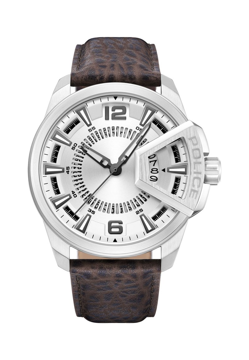 Zilveren horloge met een getextureerde bruin leren band. Heeft een gelaagde wijzerplaat, opvallende uurmarkeringen en een unieke zeshoekige kroon.