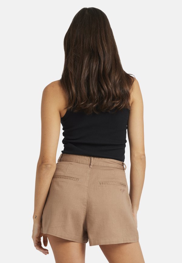 ATTRACTIVE LIGHT - Shorts - czu3