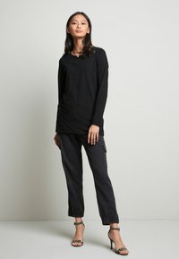 Next LONGLINE LONG SLEEVE CREW NECK TOP - Top s dlhým rukávom - black