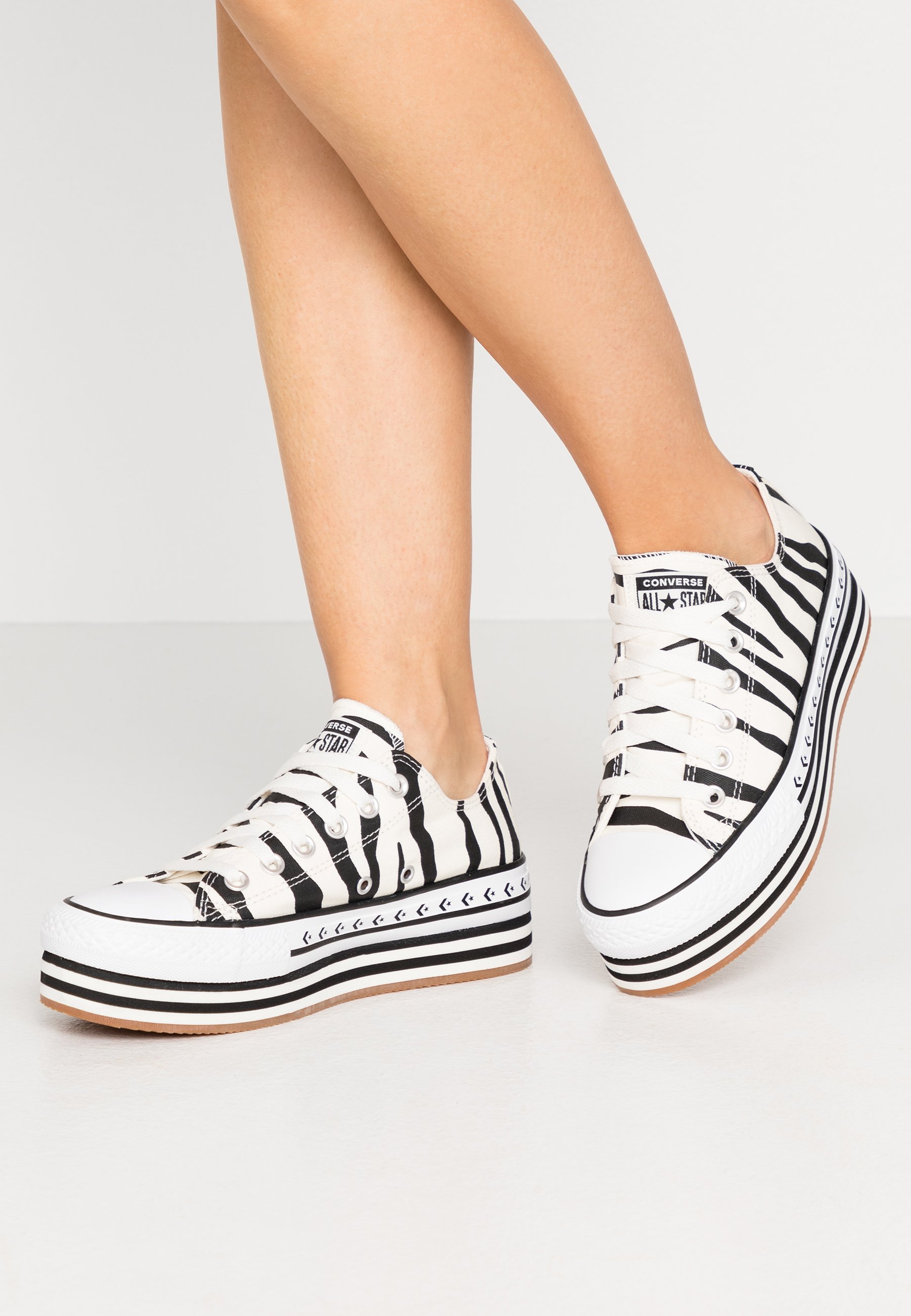 Converse CHUCK TAYLOR ALL STAR PLATFORM LAYER - Trainers - egret/black -  Zalando.de