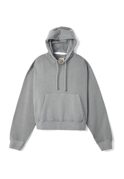 Szary skrócony hoodie z mieszanki bawełny. Posiada kaptur ze sznurkiem, przednią kieszeń oraz ściągacze przy mankietach i u dołu. Gładka tekstura.