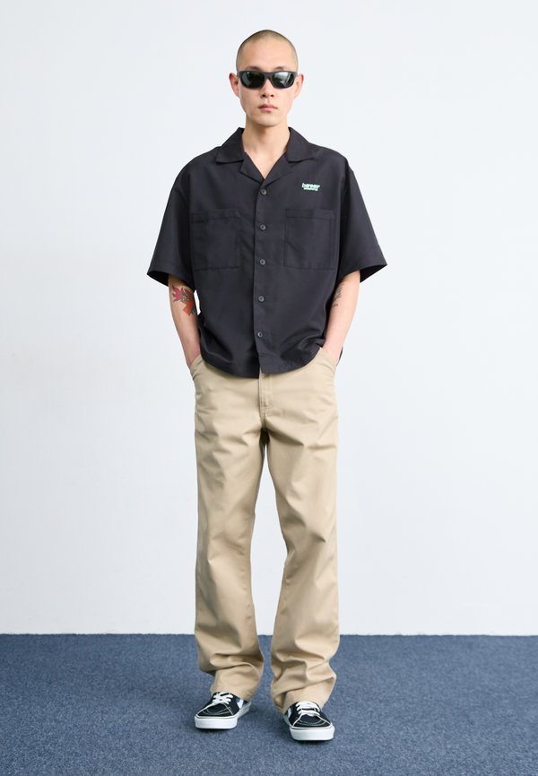 BAKARI SHORT SLEEVE - Shirt2