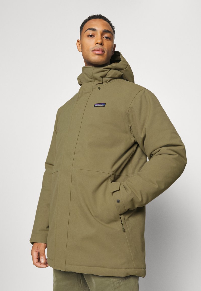 patagonia khaki