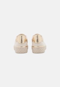 Marco Tozzi Trainers - cream