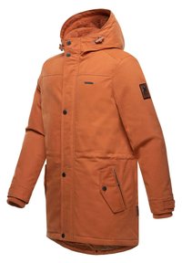 Orange vandtæt jakke med hætte, tekstureret indvendig foring, trykknapper, to forlommer og et patch-detalje på ærmet.