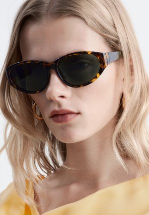 & OTHER STORIES, & OTHER STORIES OVAL CAT-EYE SUNGLASSES - Lunettes de soleil - brown tortoiseshell