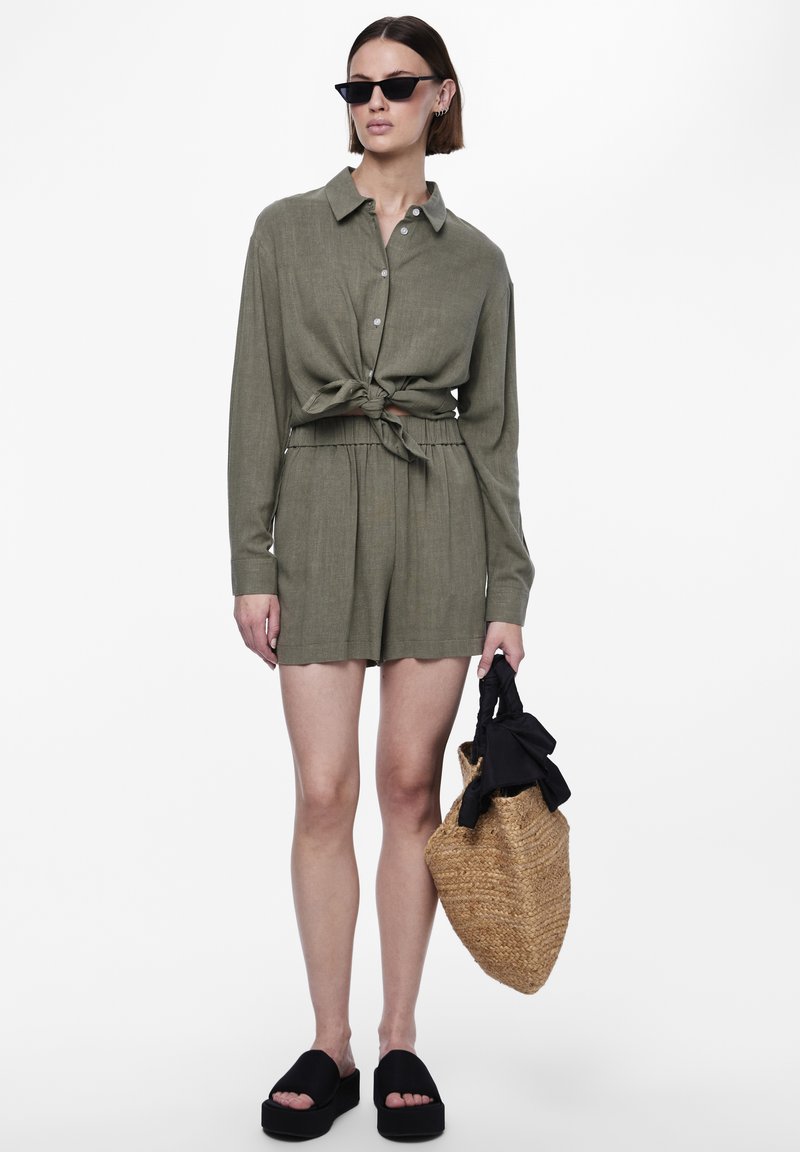 Pieces Shorts kaki Pieces Shorts kaki