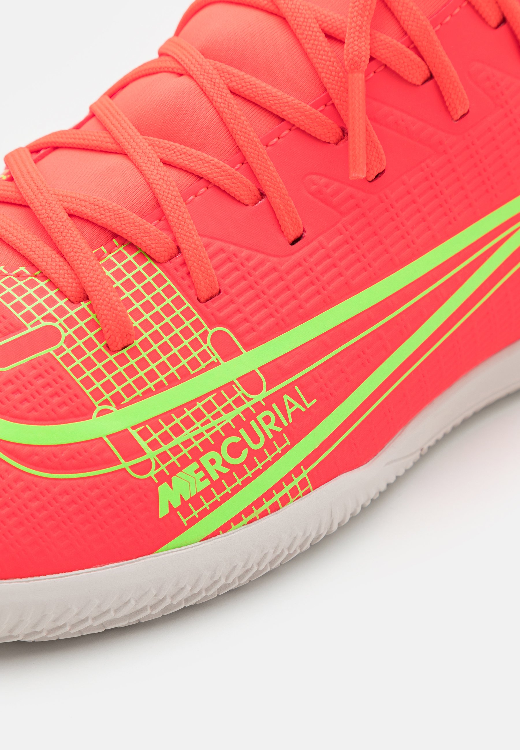 nike zaalvoetbalschoenen rood