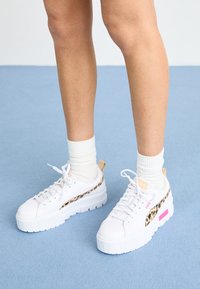 MAYZE - Trainers - white/granola