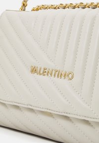 Valentino Bags Handväska - off-white