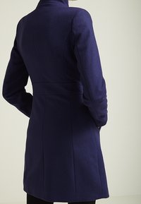 United Colors of Benetton Kort kappa / rock - purple