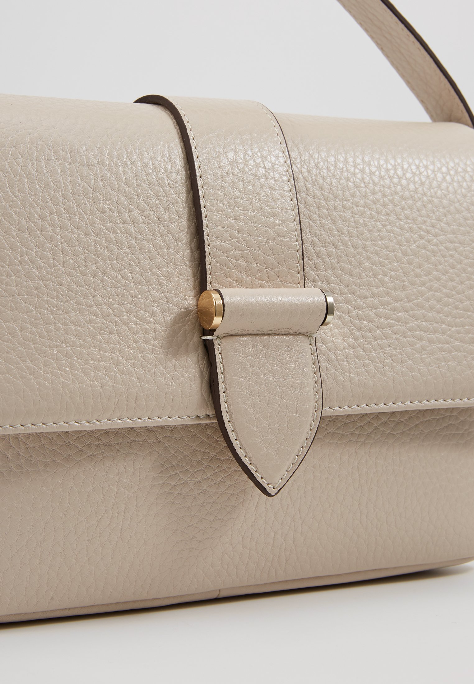 Decadent Copenhagen HALEY HANDBAG Håndveske oat Zalando.no Decadent Copenhagen HALEY HANDBAG Håndveske oat Zalando.no