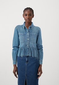 ONLY ONLELLI FRILL - Button-down blouse - medium blue denim