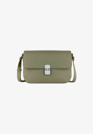 Borsa a tracolla verde in pelle sintetica con forma rettangolare, chiusura magnetica e tracolla regolabile. Presenta un marchio in rilievo discreto.