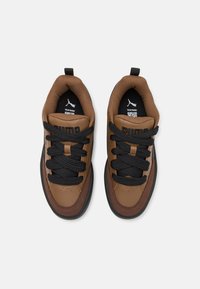 Puma PARK LIFESTYLE OG UNISEX - Skeitborda apavi - haute coffee/black