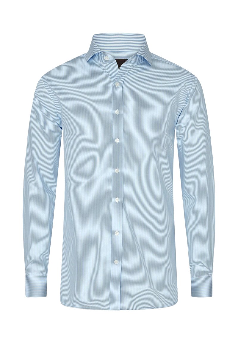 Camicia button-up azzurro chiaro con sottili righe bianche, maniche lunghe, colletto a punta e bottoni bianchi lungo il davanti. Texture in cotone liscia.
