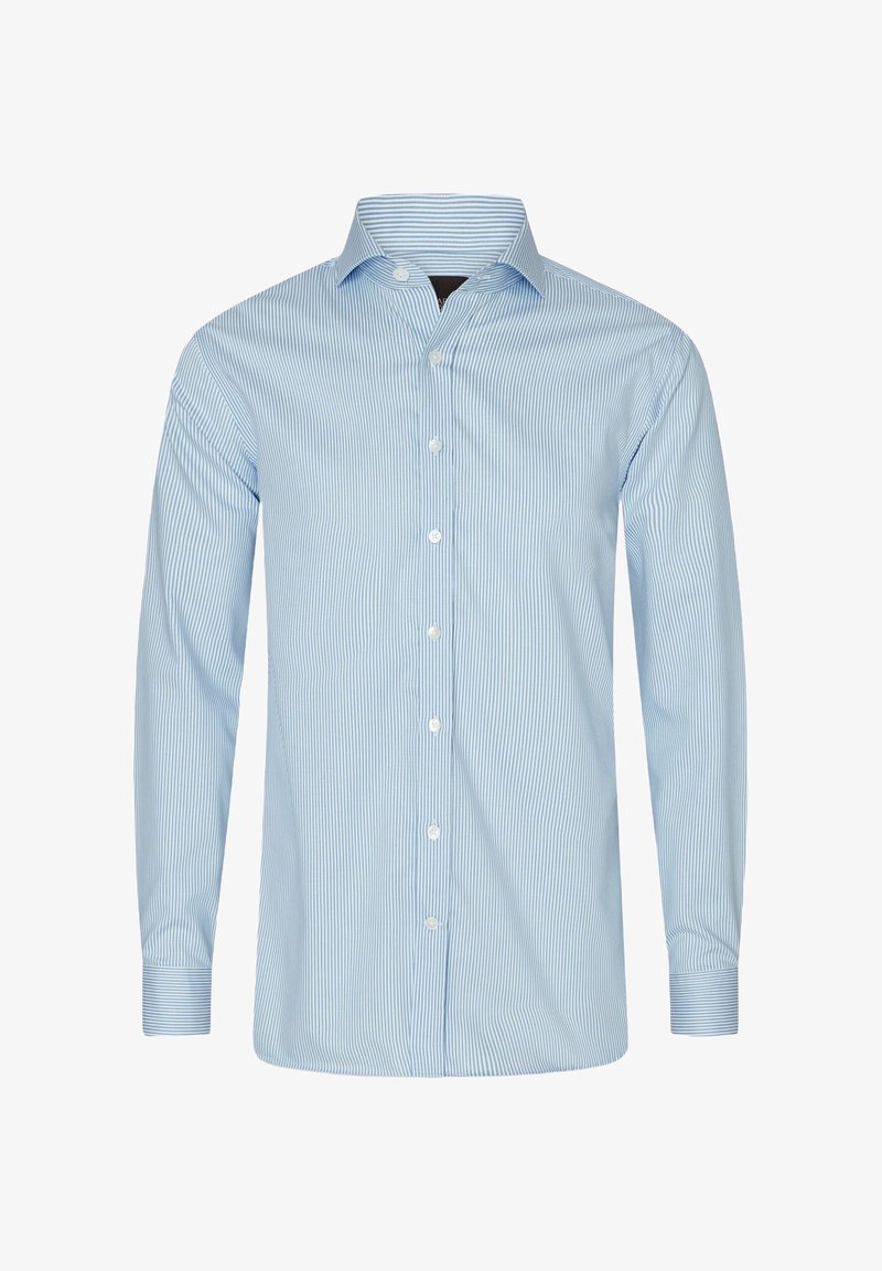 Camicia button-up azzurro chiaro con sottili righe bianche, maniche lunghe, colletto a punta e bottoni bianchi lungo il davanti. Texture in cotone liscia.