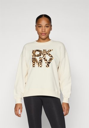 NEW YORK STACKED ANIMAL PRINT LOGO CREW NECK PULLOVER - Sportinis megztinis - eggnog/black/whiskey