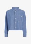 CROPPED DAD - Blusa com botões - denim medium